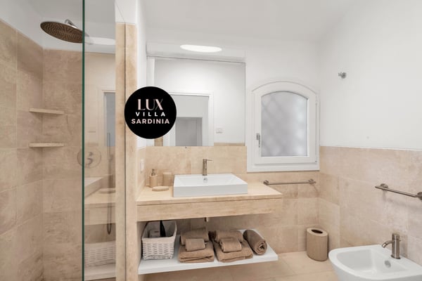 13 of 17. bathroom